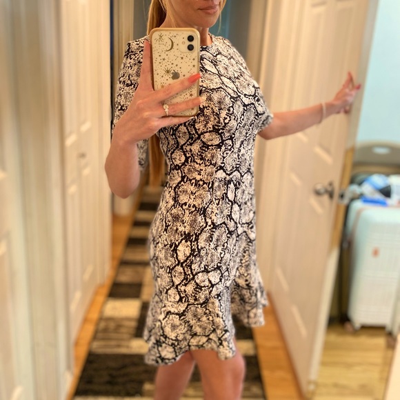 Express Dresses & Skirts - 🐆🐆Express snake print dress size 6 small